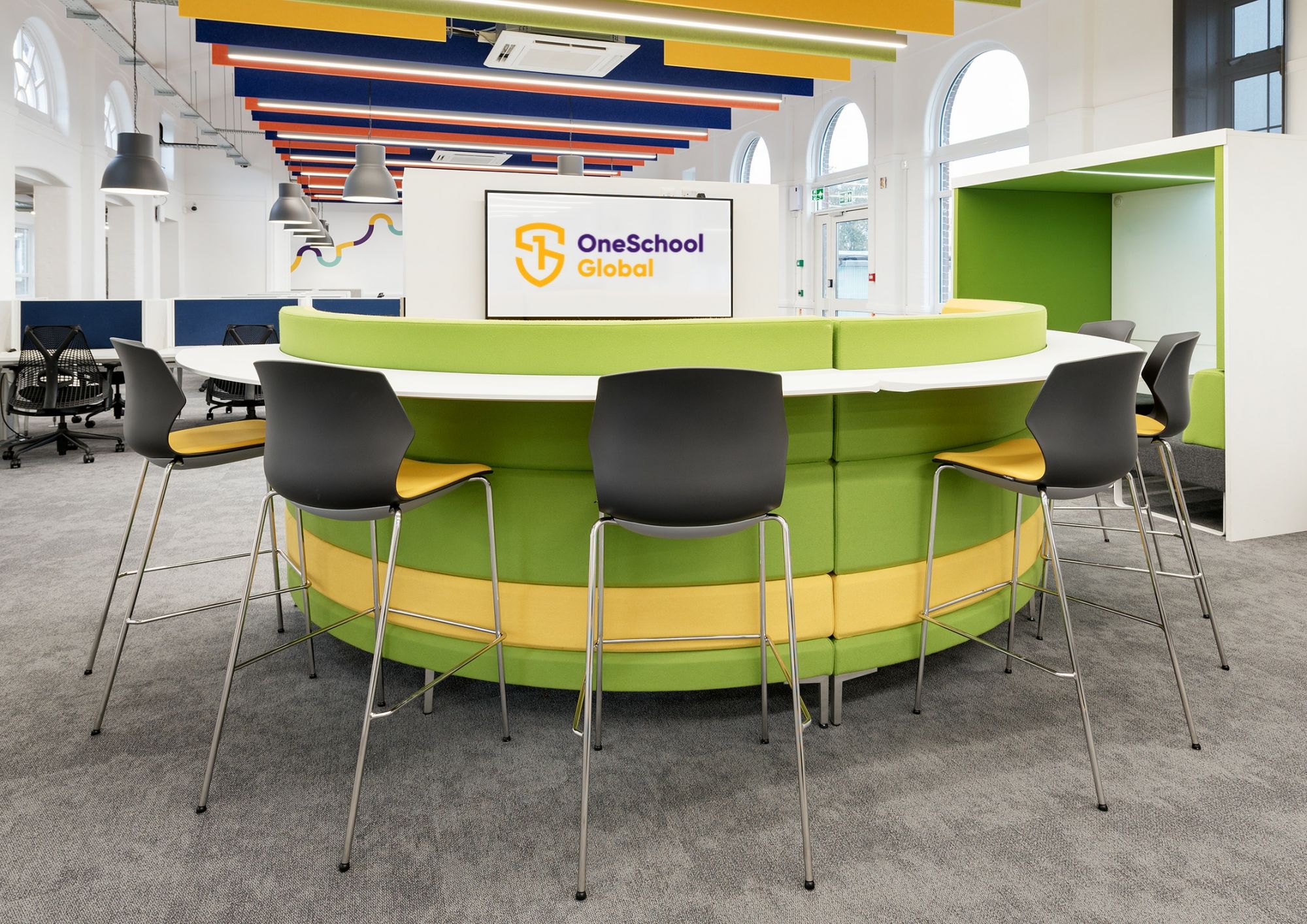 Student dynamic zone chairs and tables