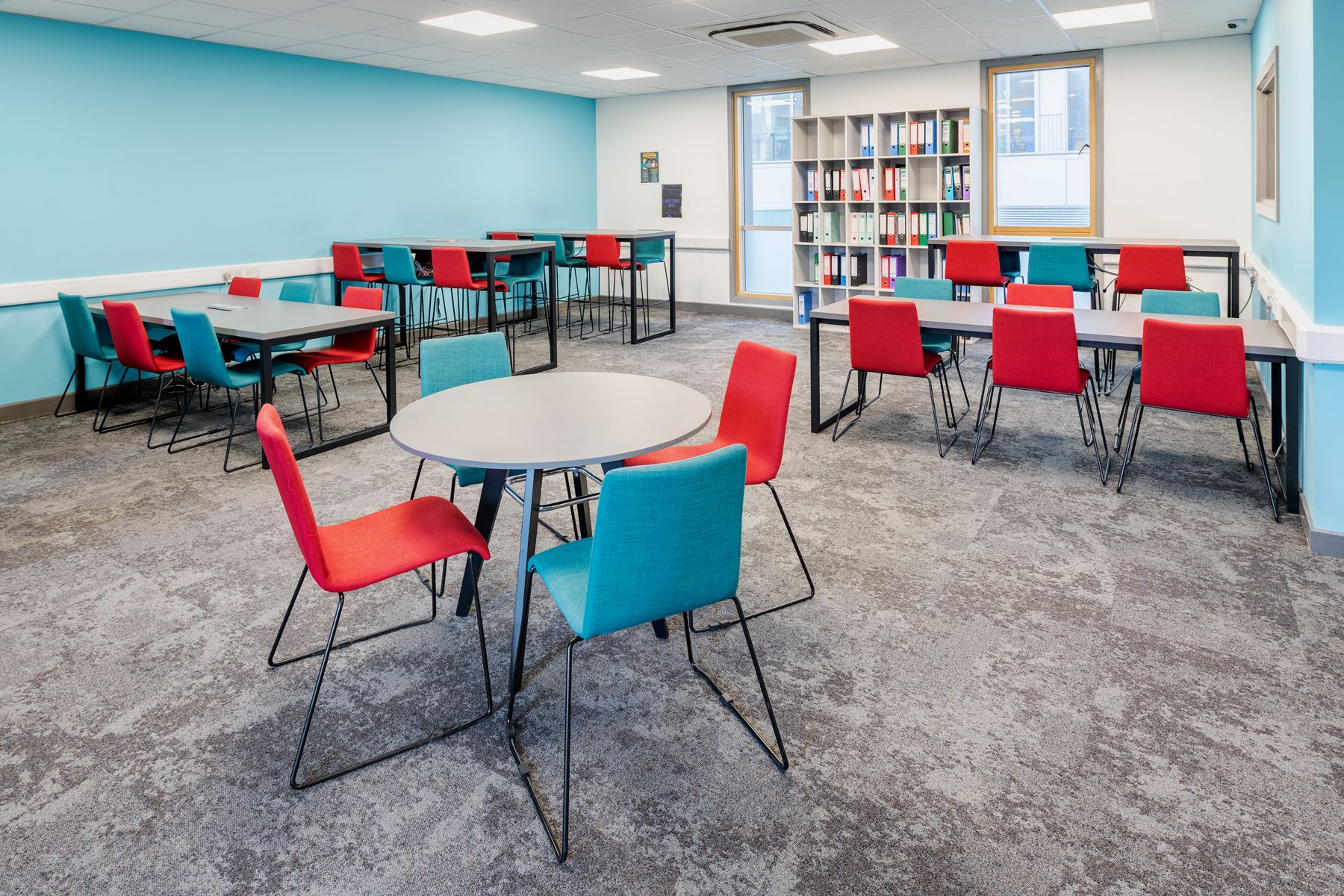 How Collaborative Learning Spaces Foster Leadership and Teamwork